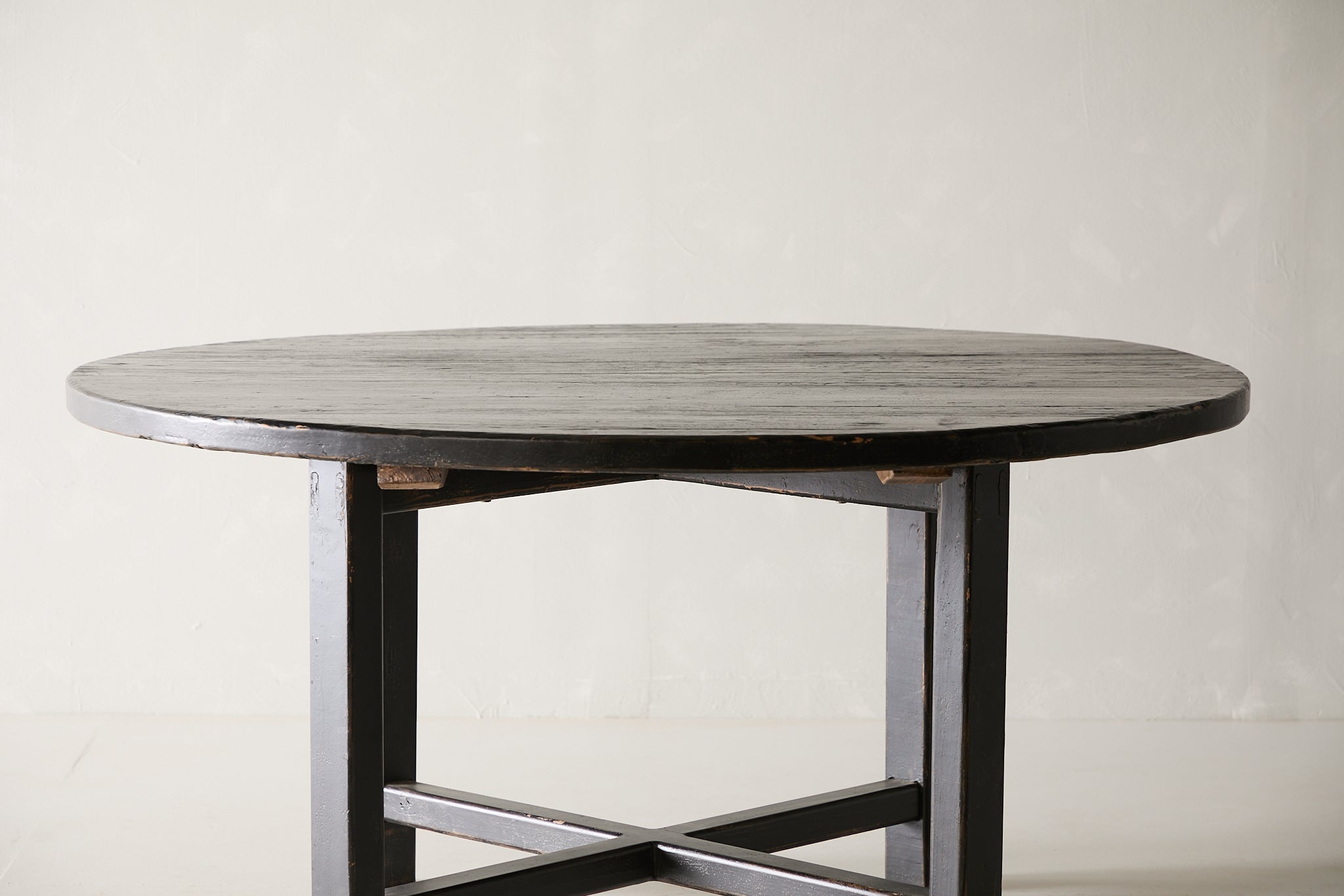 Nobu Round Dining Table