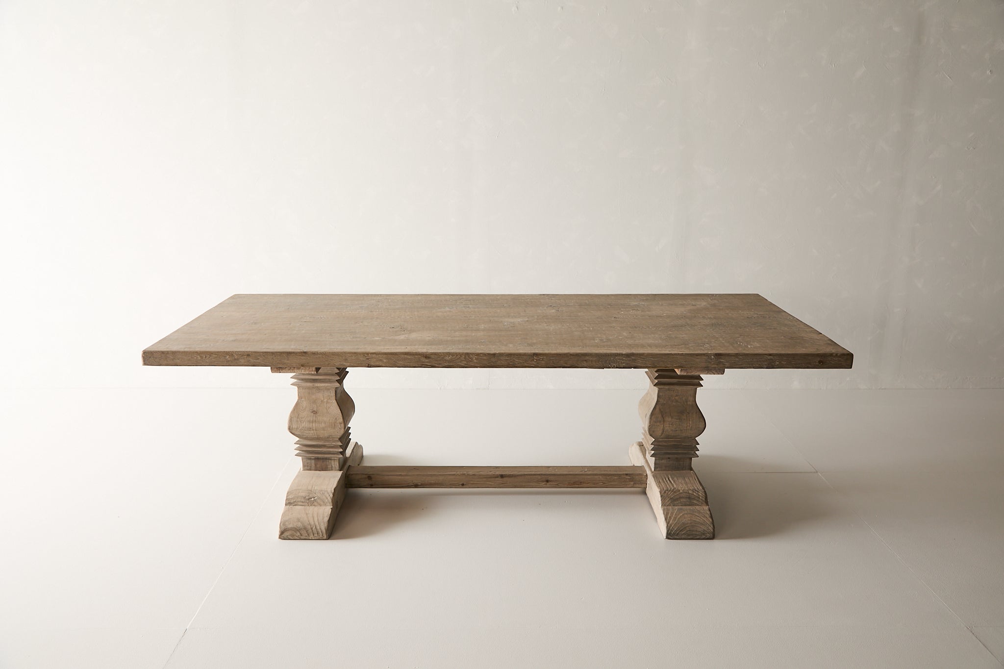 Ophelia Dining Table