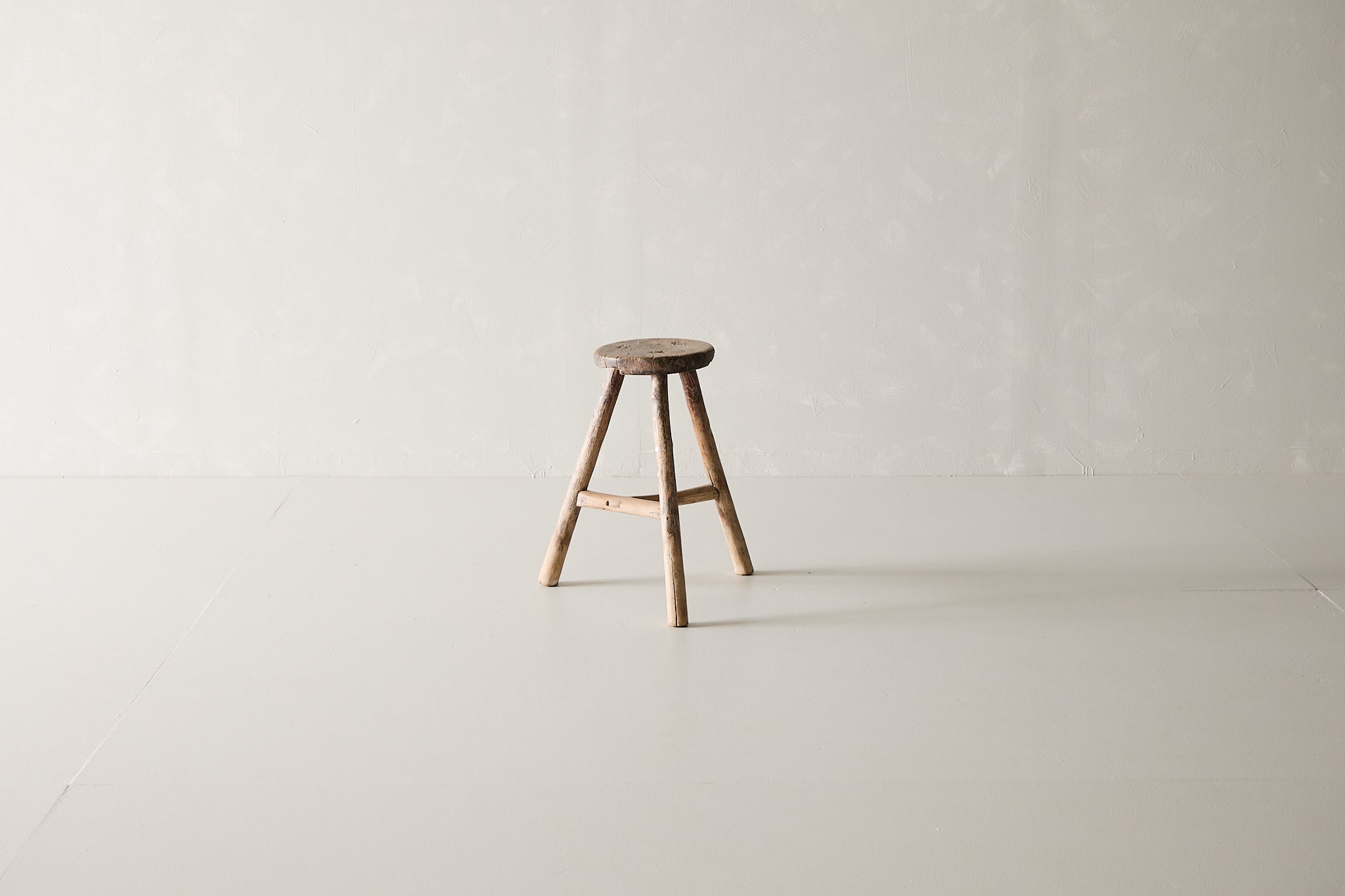 Vintage Elm Stool AC.046 - Circa 1945