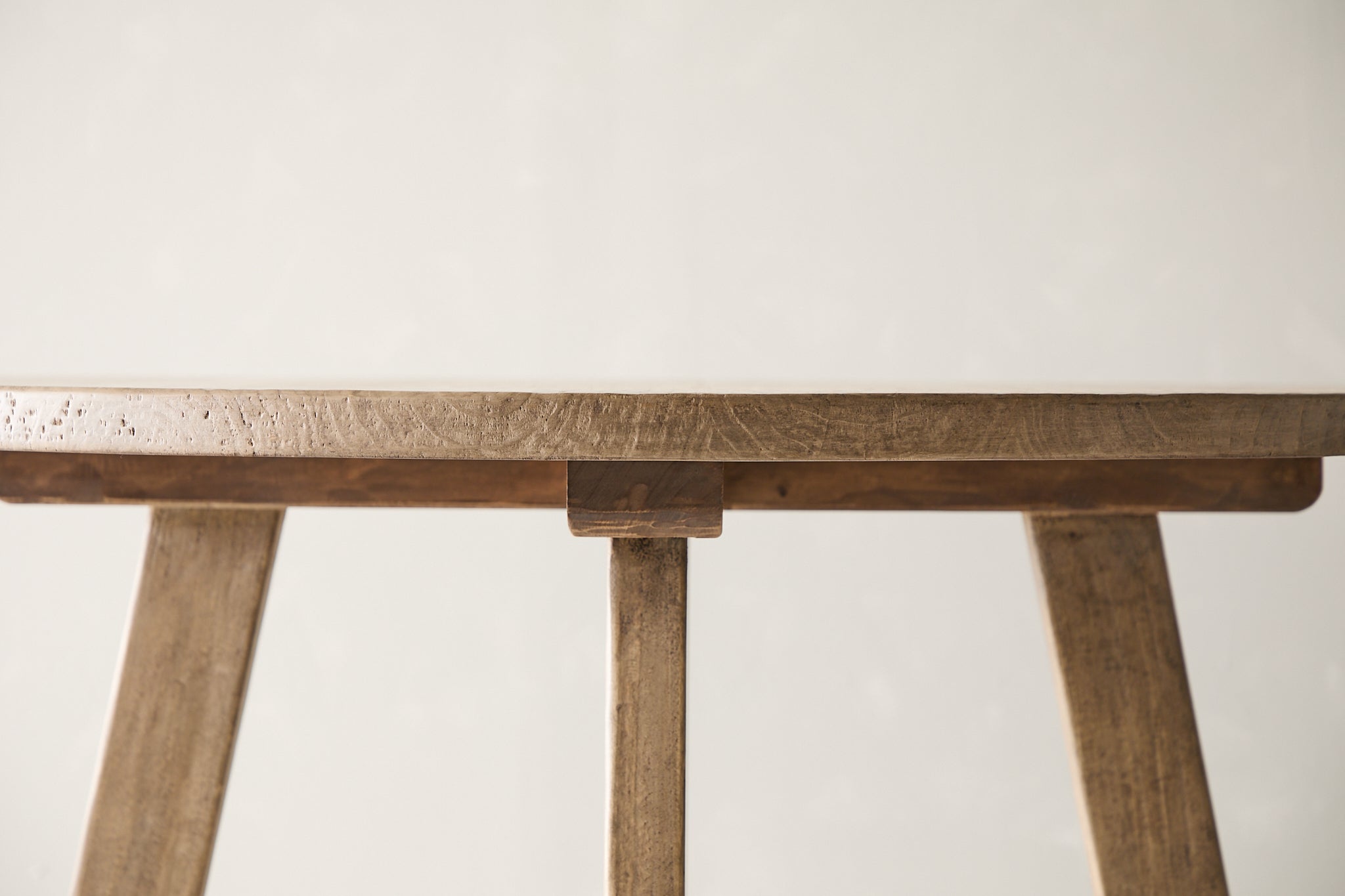 Hendricks Dining Table - 60