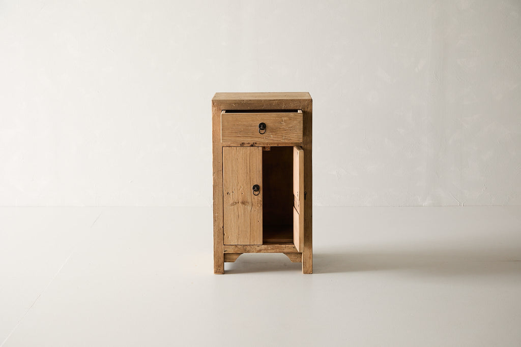 Reclaimed Pine Side Table AD.028