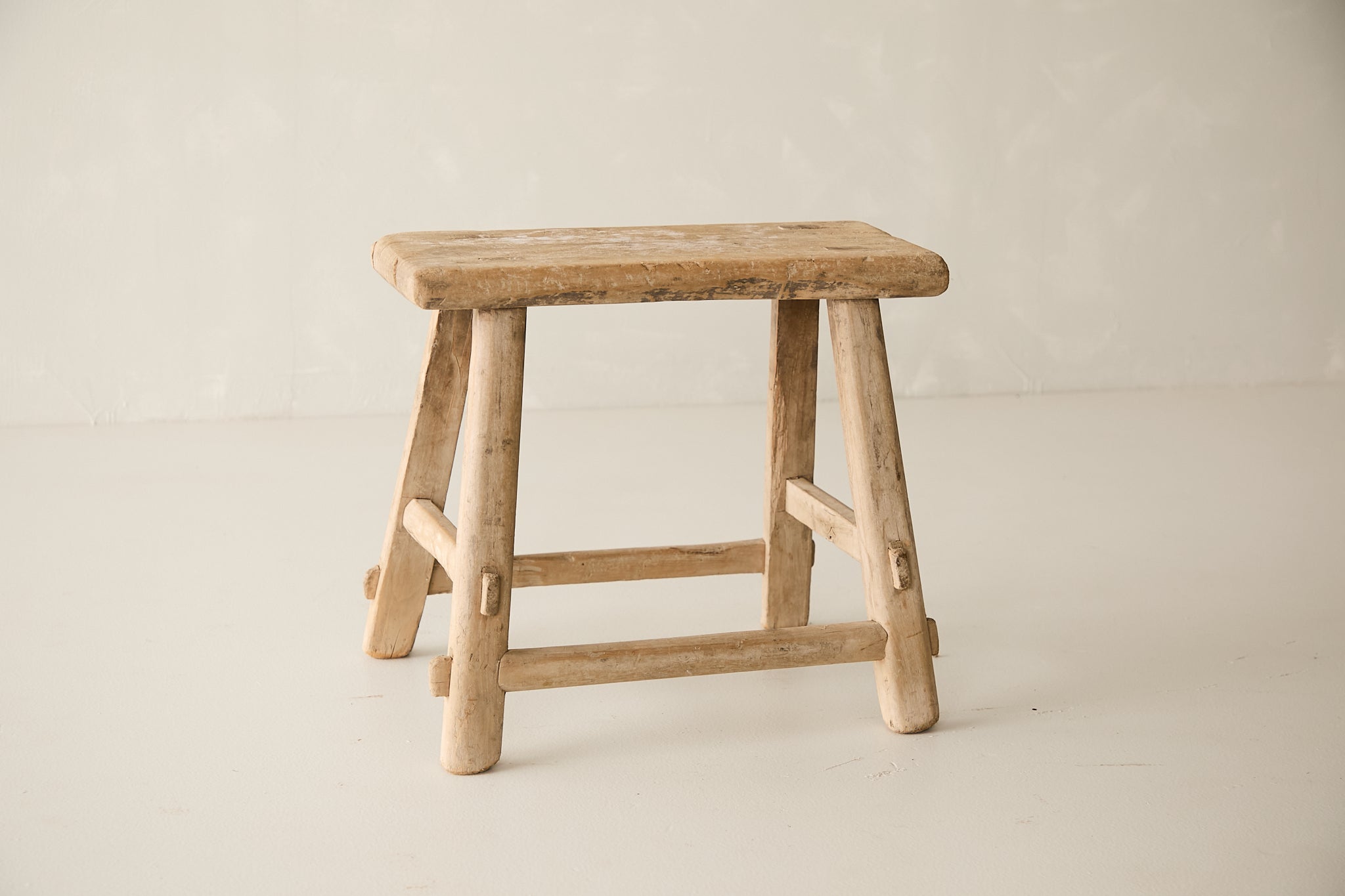 Vintage Elm Stool AF.029