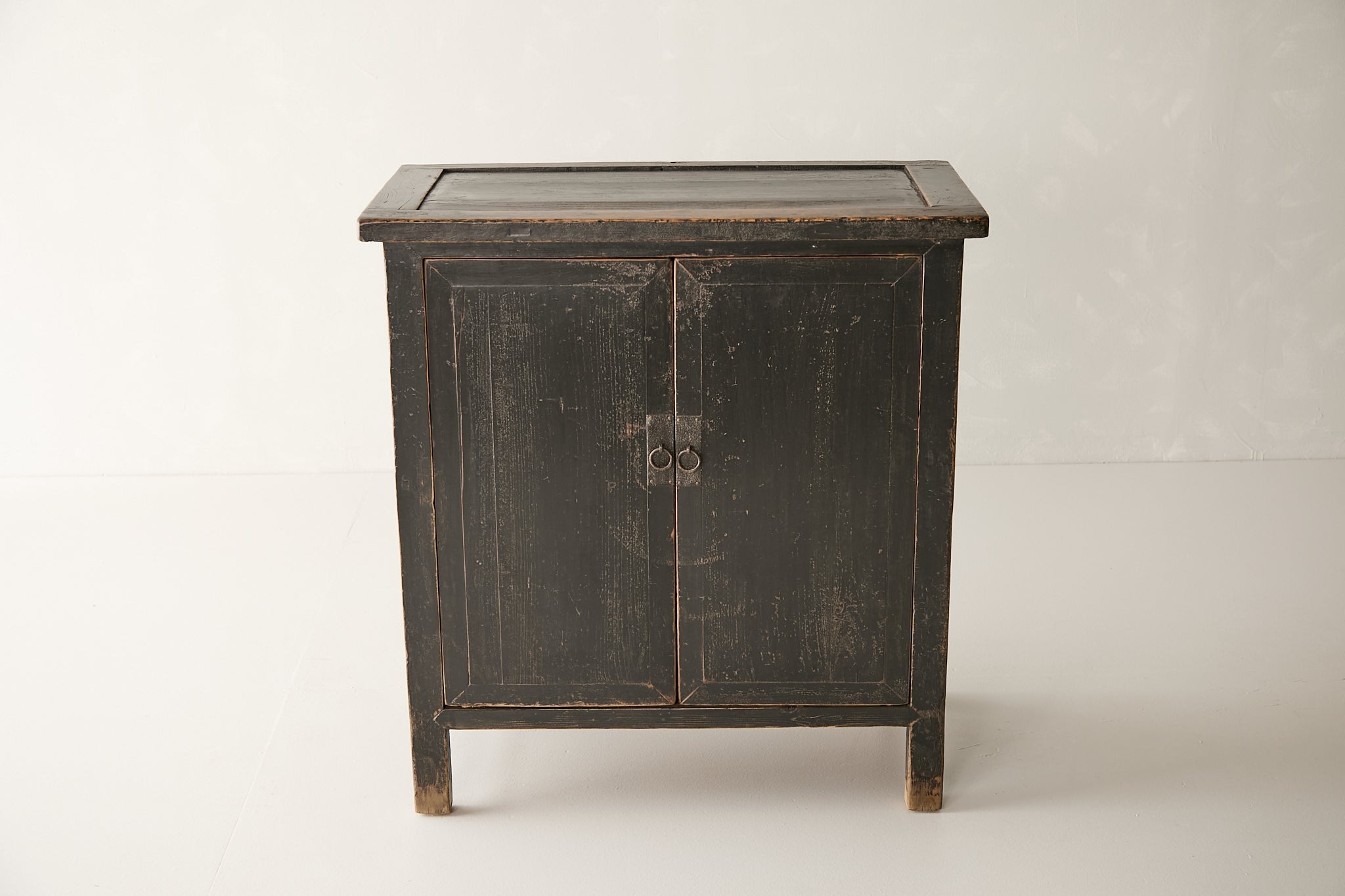 Vintage 2-Door Elm Cabinet AH.036 - Circa 1925
