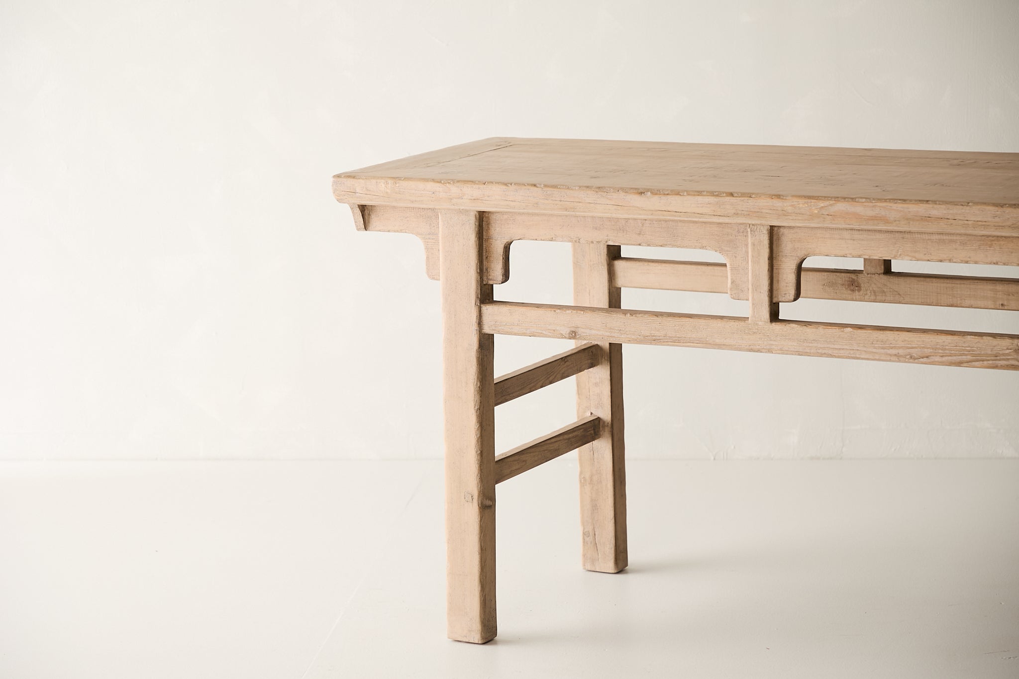 Reclaimed Pine Console AH.080