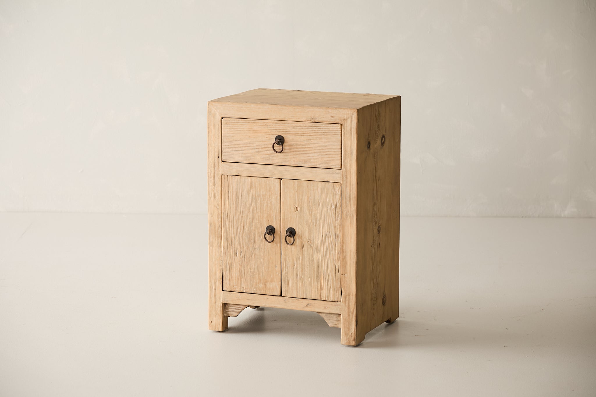 Reclaimed Pine Nightstand AH.104