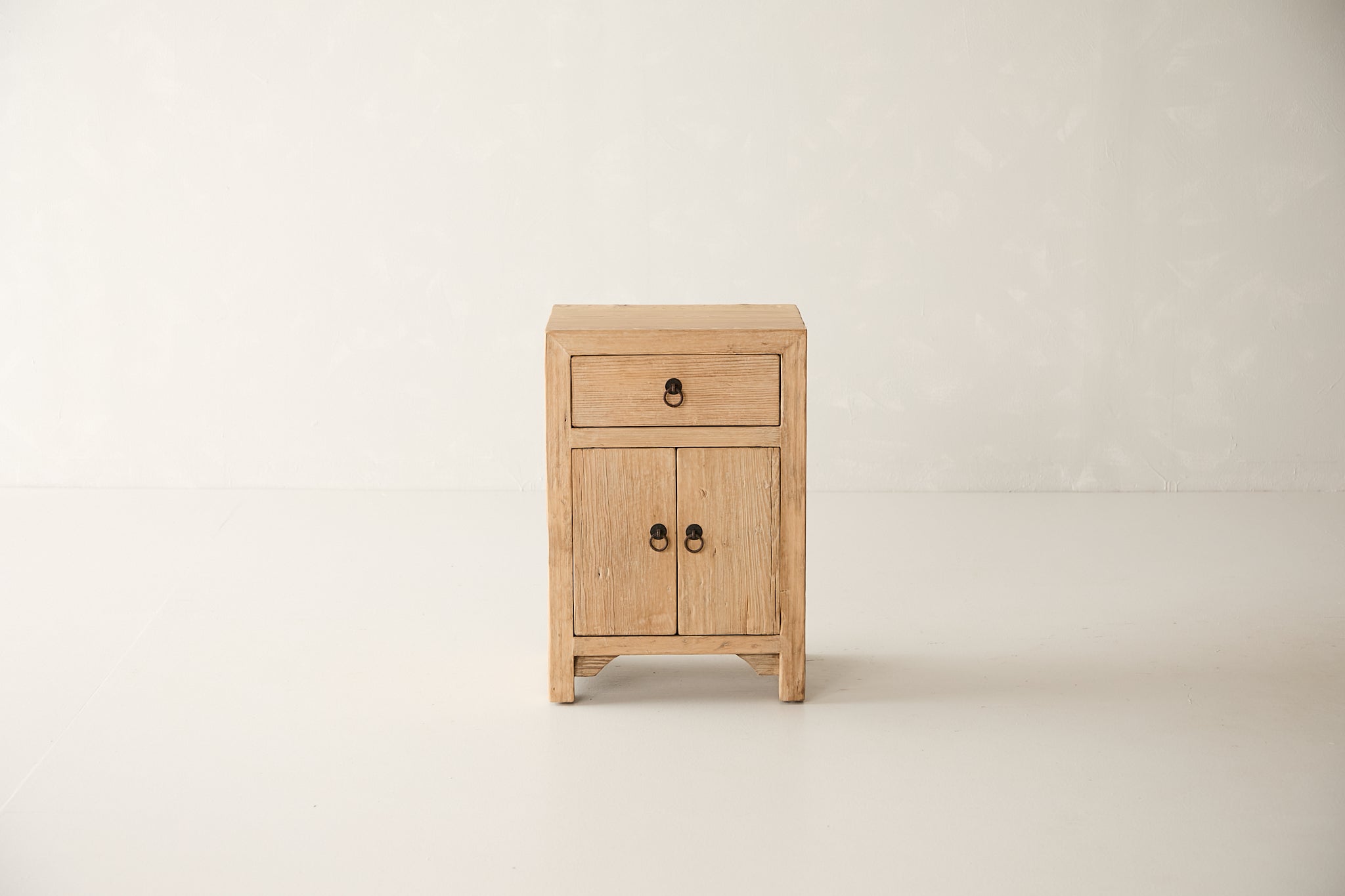 Reclaimed Pine Nightstand AH.104