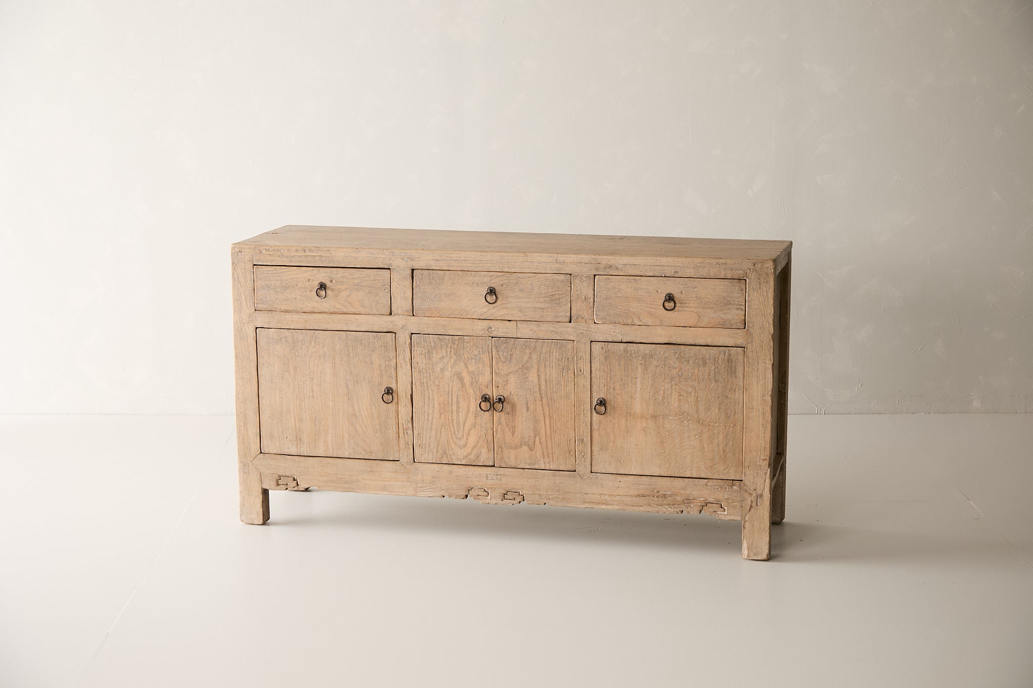 Vintage 4-Door Pine Sideboard AH.107 - Circa 1945