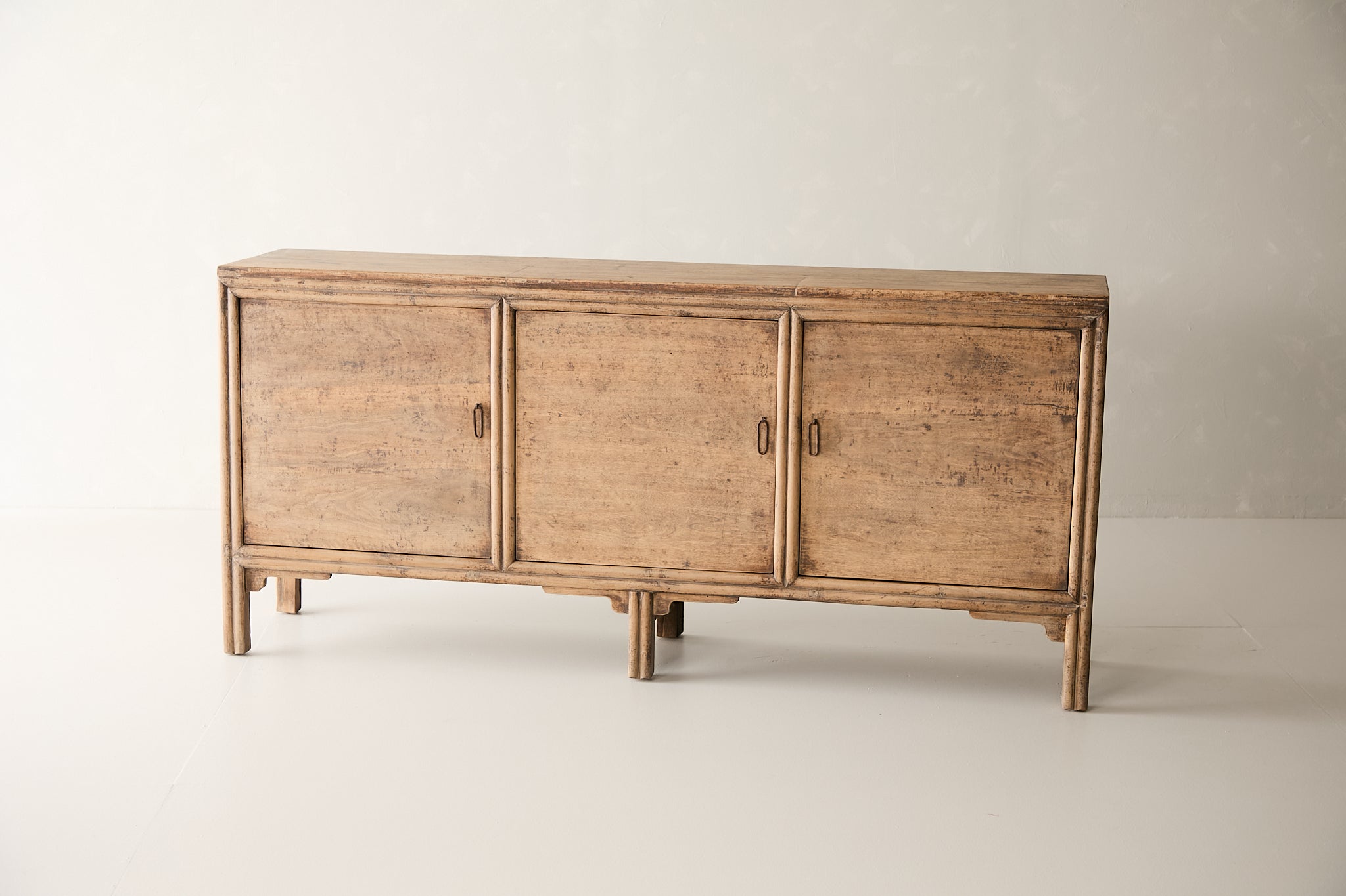 Vintage 3-Door Walnut Sideboard AH.127 - Circa 1875