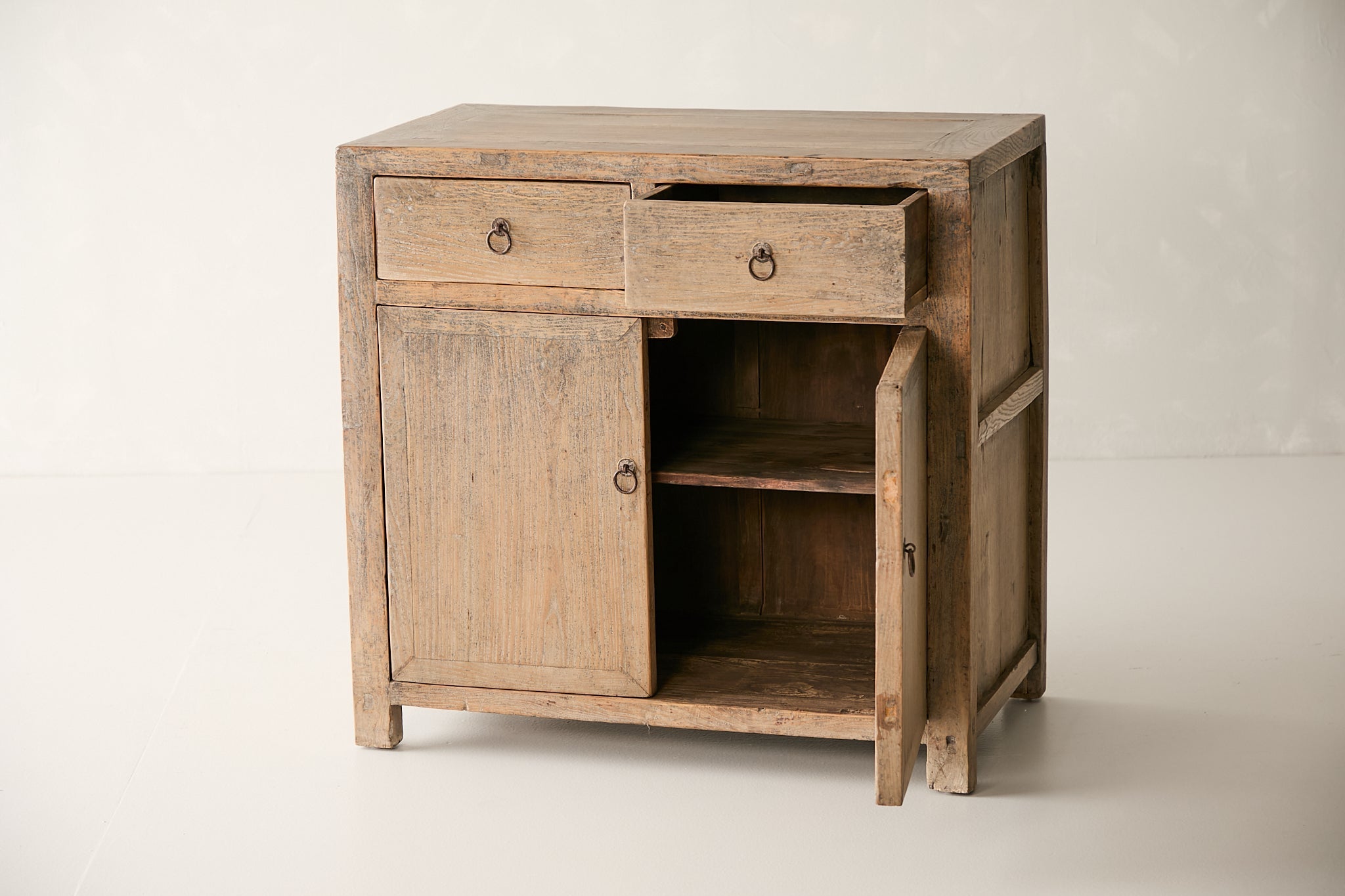 Vintage 2-Door Elm Sideboard AH.131 - Circa 1925