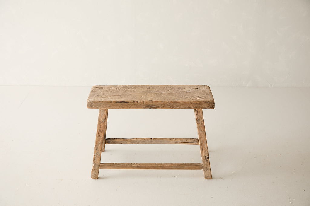 Vintage Elm Stool AH.146 - Circa 1945