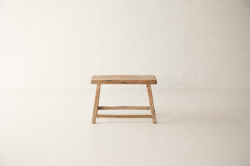 Vintage Elm Stool AH.146 - Circa 1945