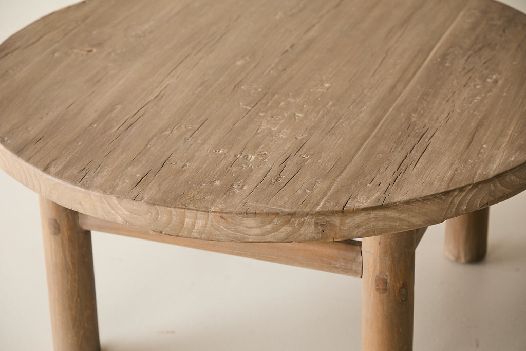 Vail 40 Coffee Table - Aged Brown