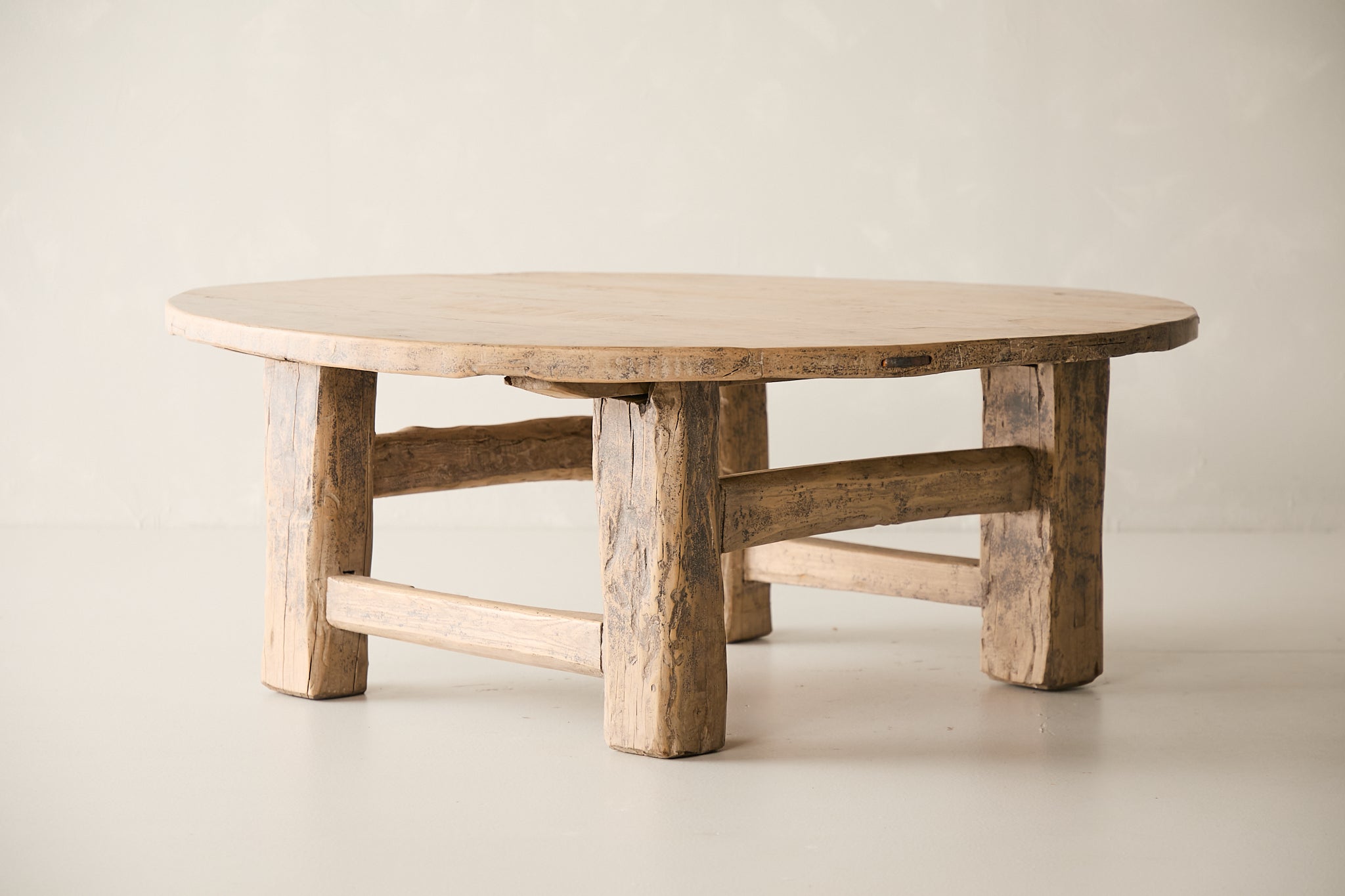 Carpenter 48 Coffee Table AH.004