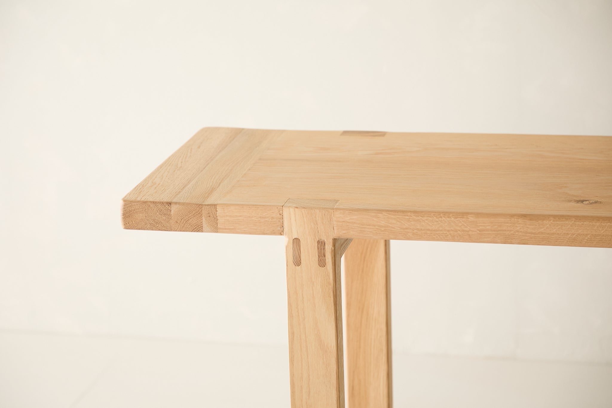 Beaumont 66 Console - Natural