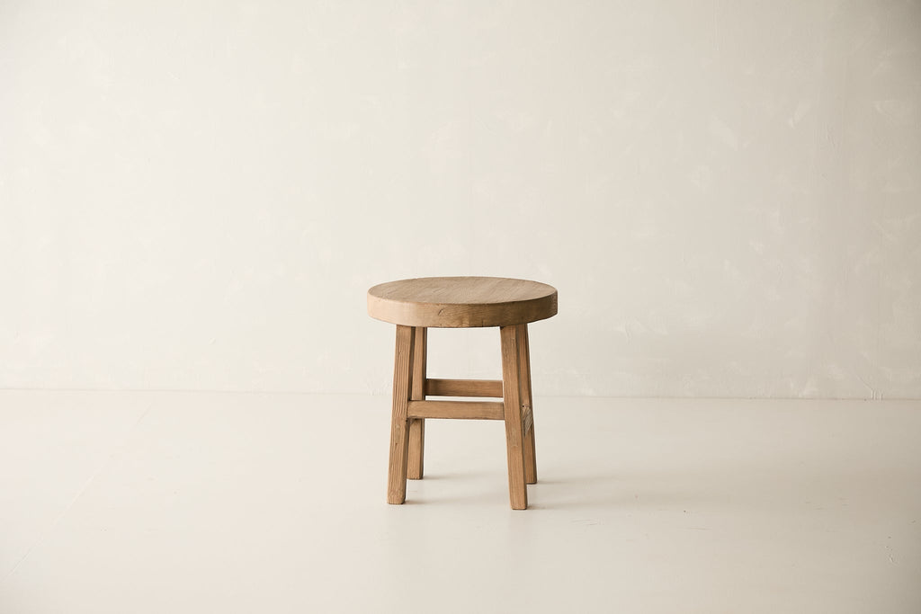 Pinot Side Table - Aged Brown