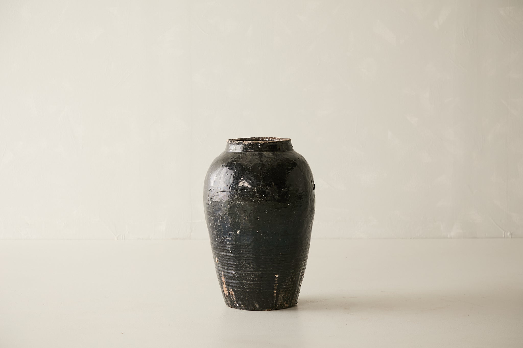 Vintage Black Porcelain Pot - Circa 1940