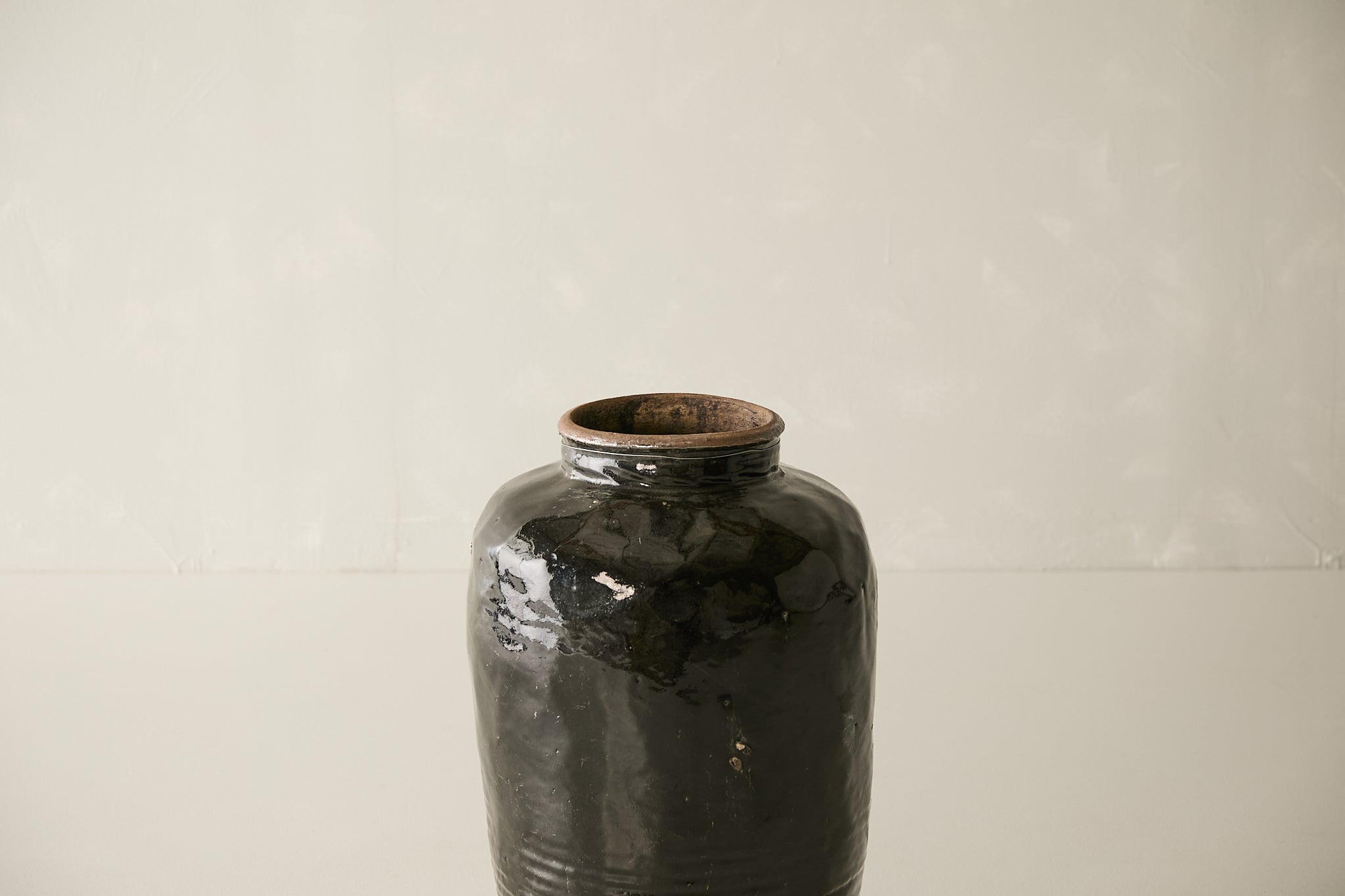 Vintage Black Porcelain Pot - Circa 1940