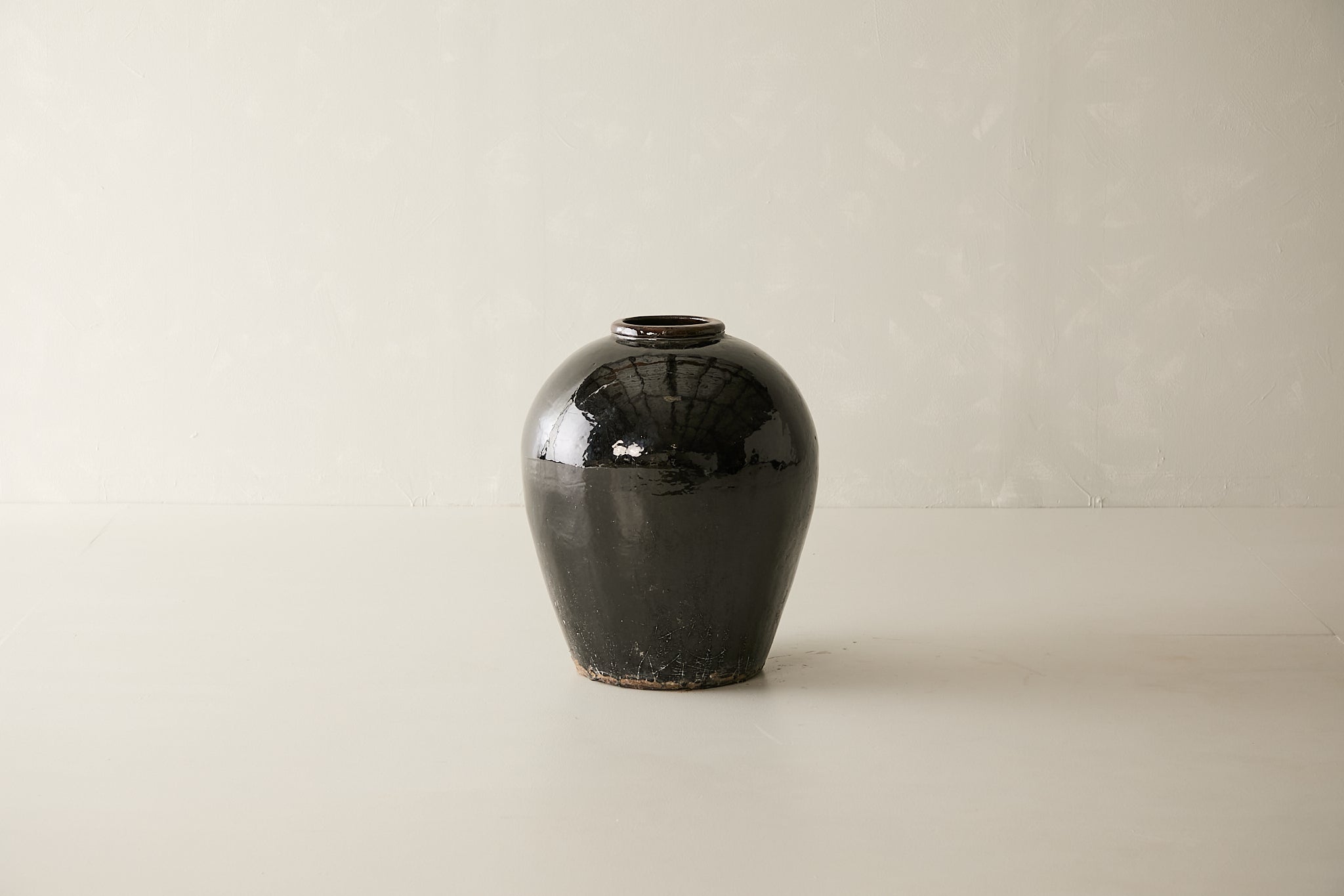 Vintage Black Porcelain Pot - Circa 1940