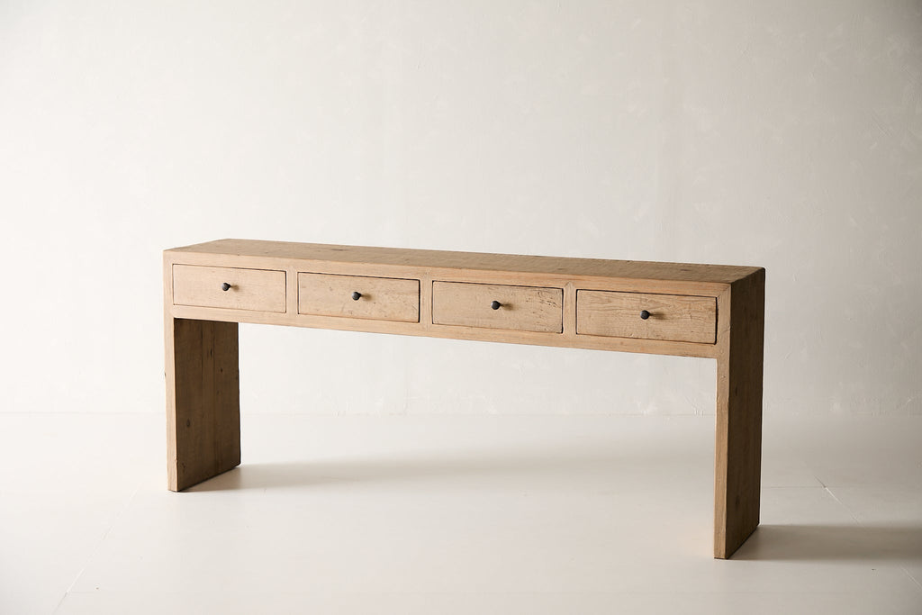 Henley Console