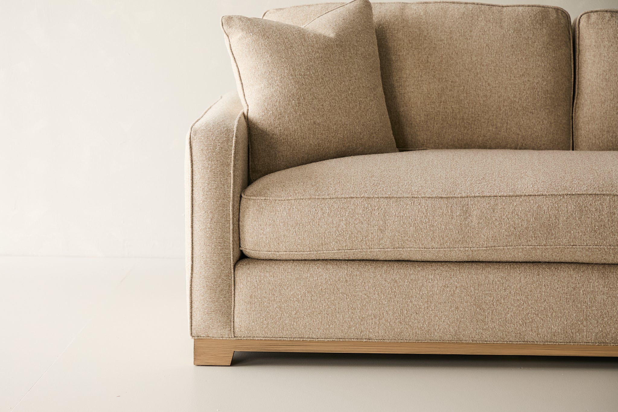 Malibu Mid-Sofa - Southpaw Fabric in Oatmeal