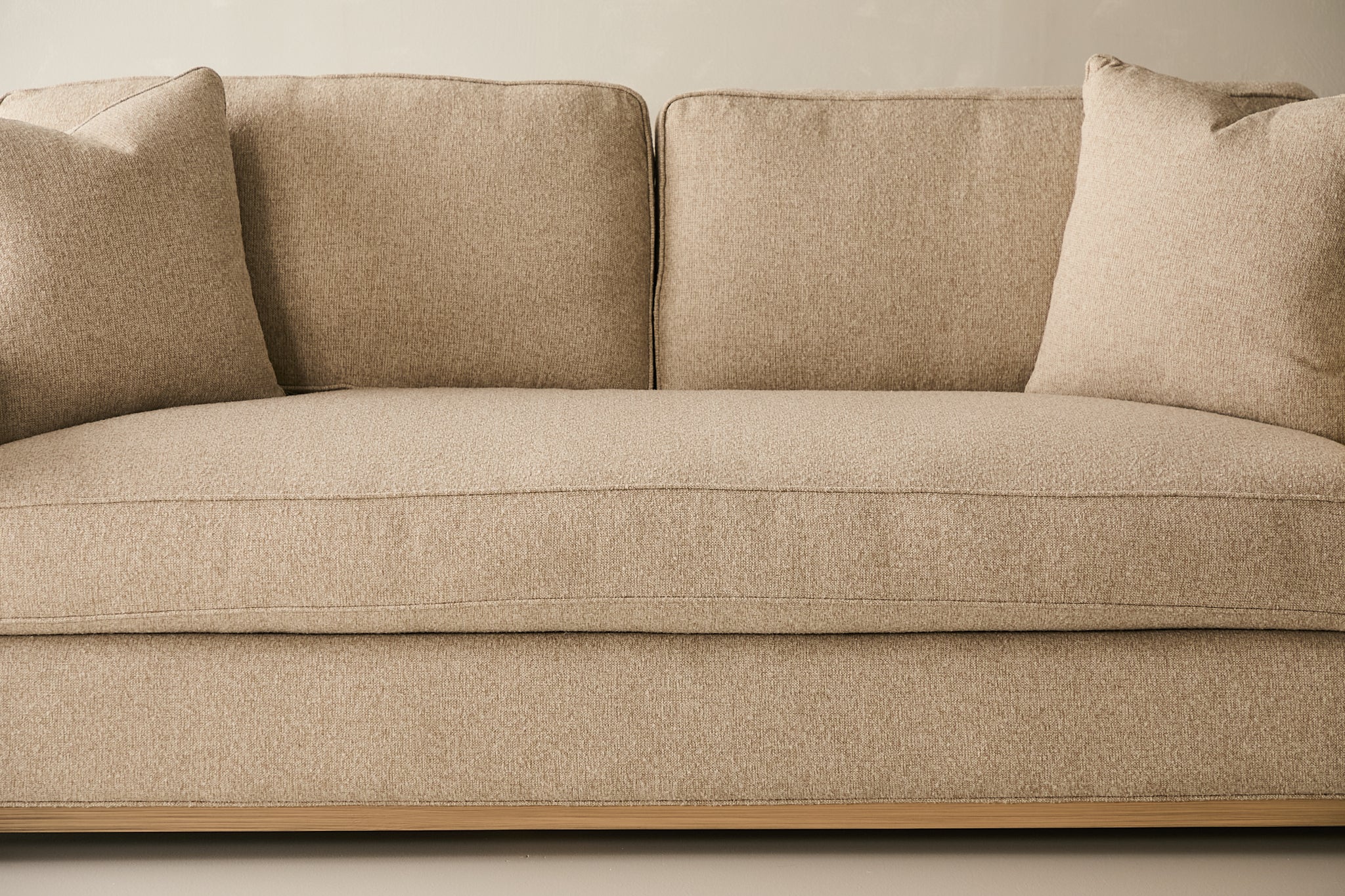 Malibu Mid-Sofa - Southpaw Fabric in Oatmeal