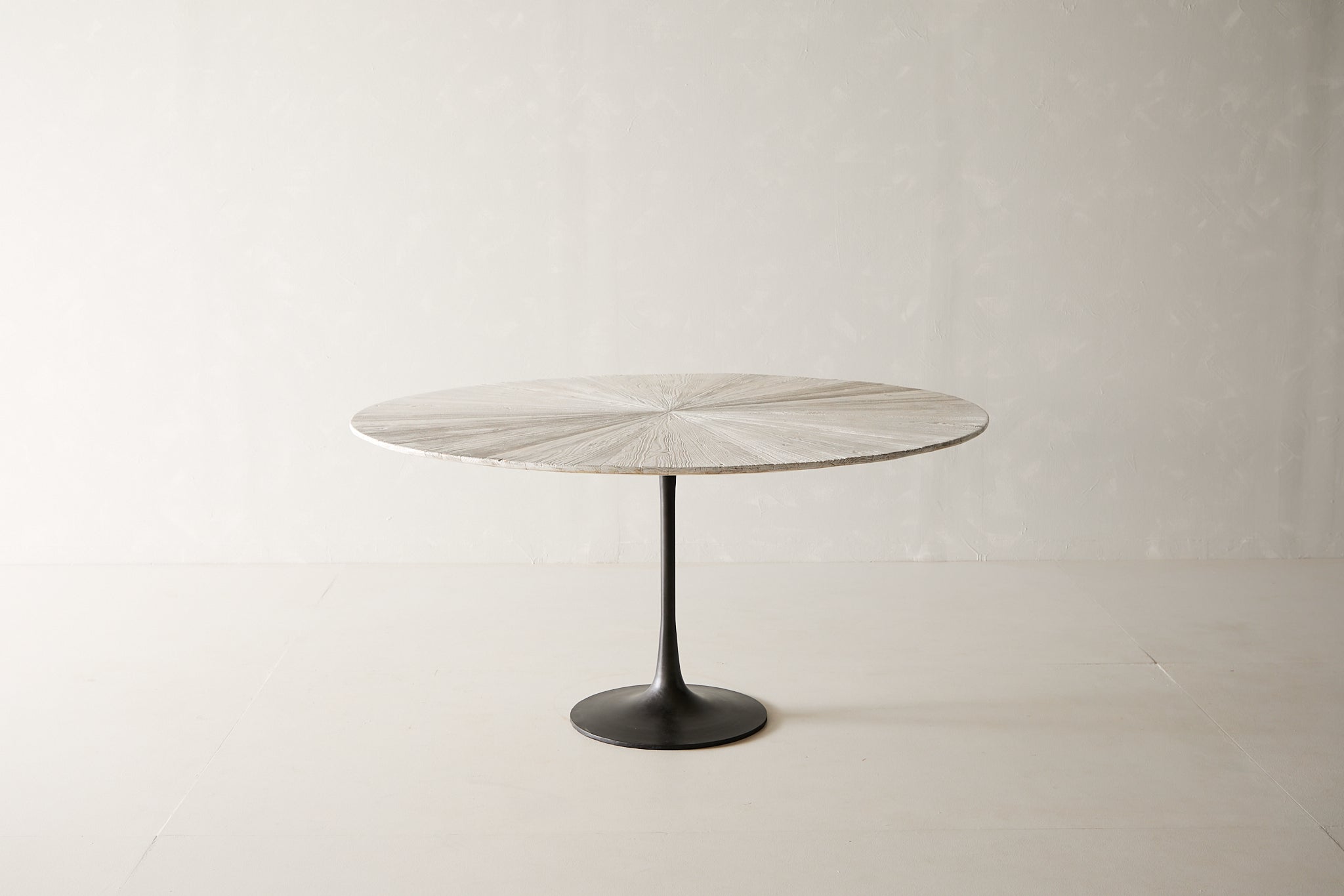 Vancouver Round Dining Table 60