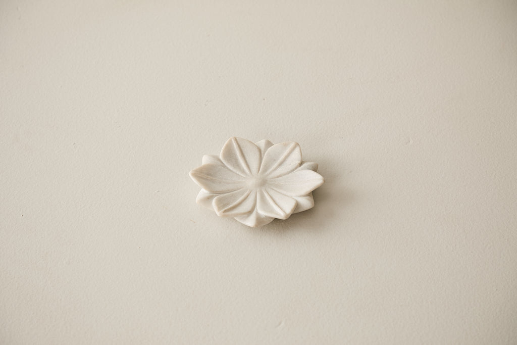 Marble Lotus Plate