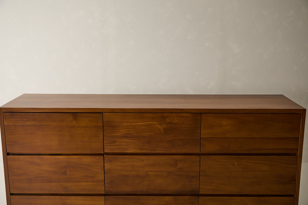 Sable 9-Drawer Dresser