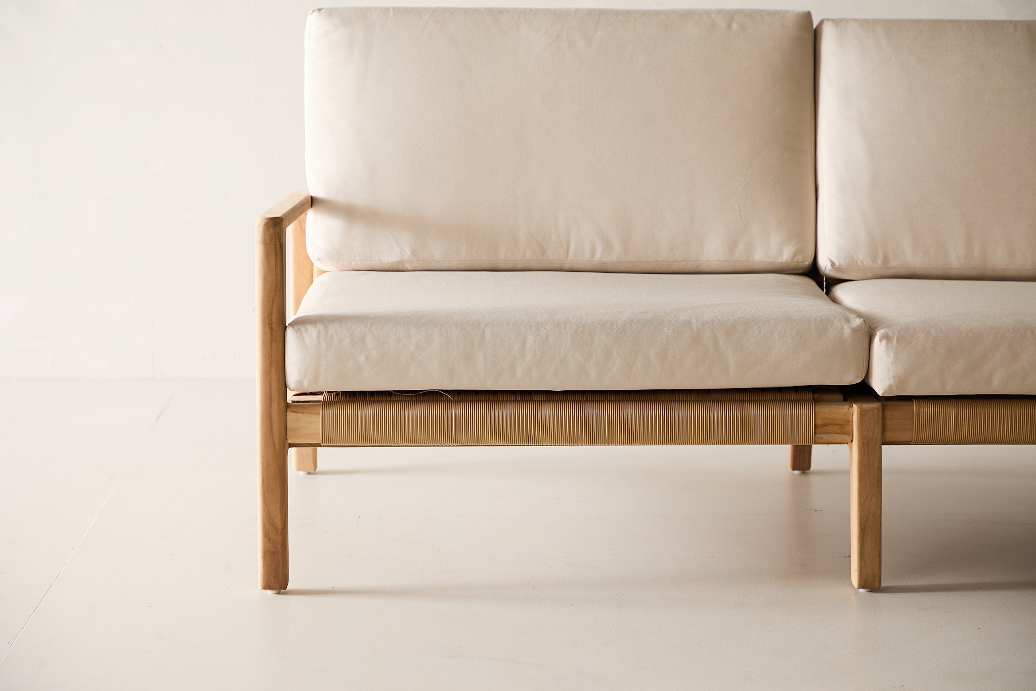 Riviera Outdoor Loveseat