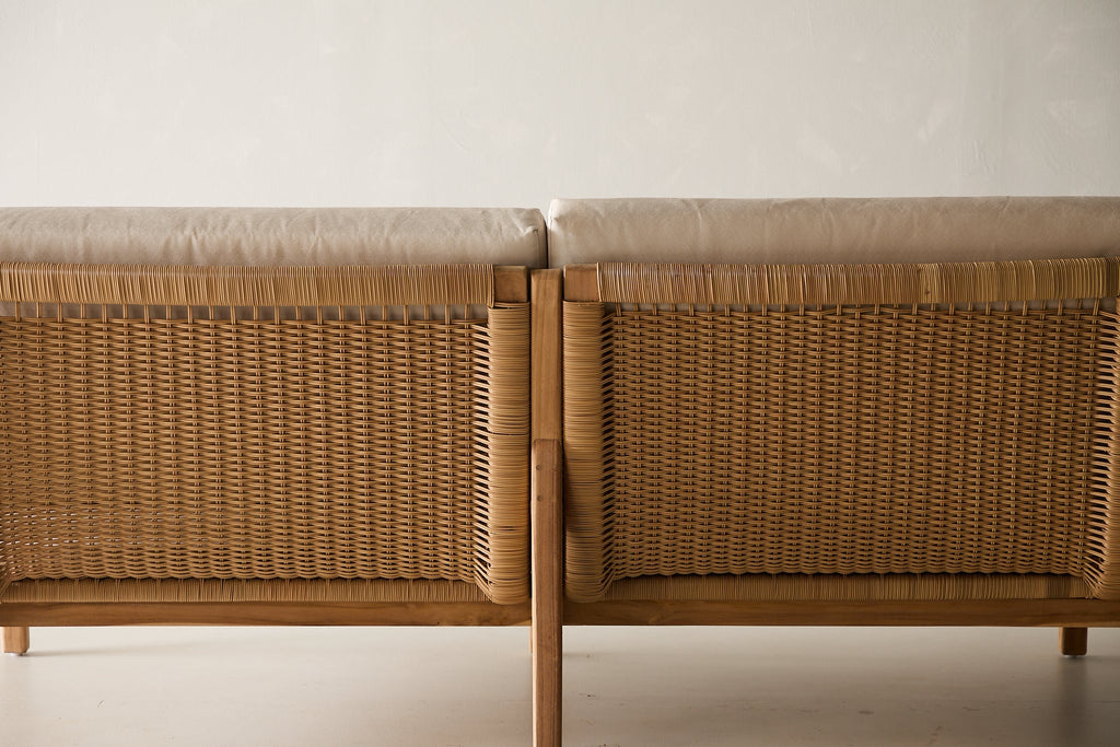 Riviera Outdoor Loveseat