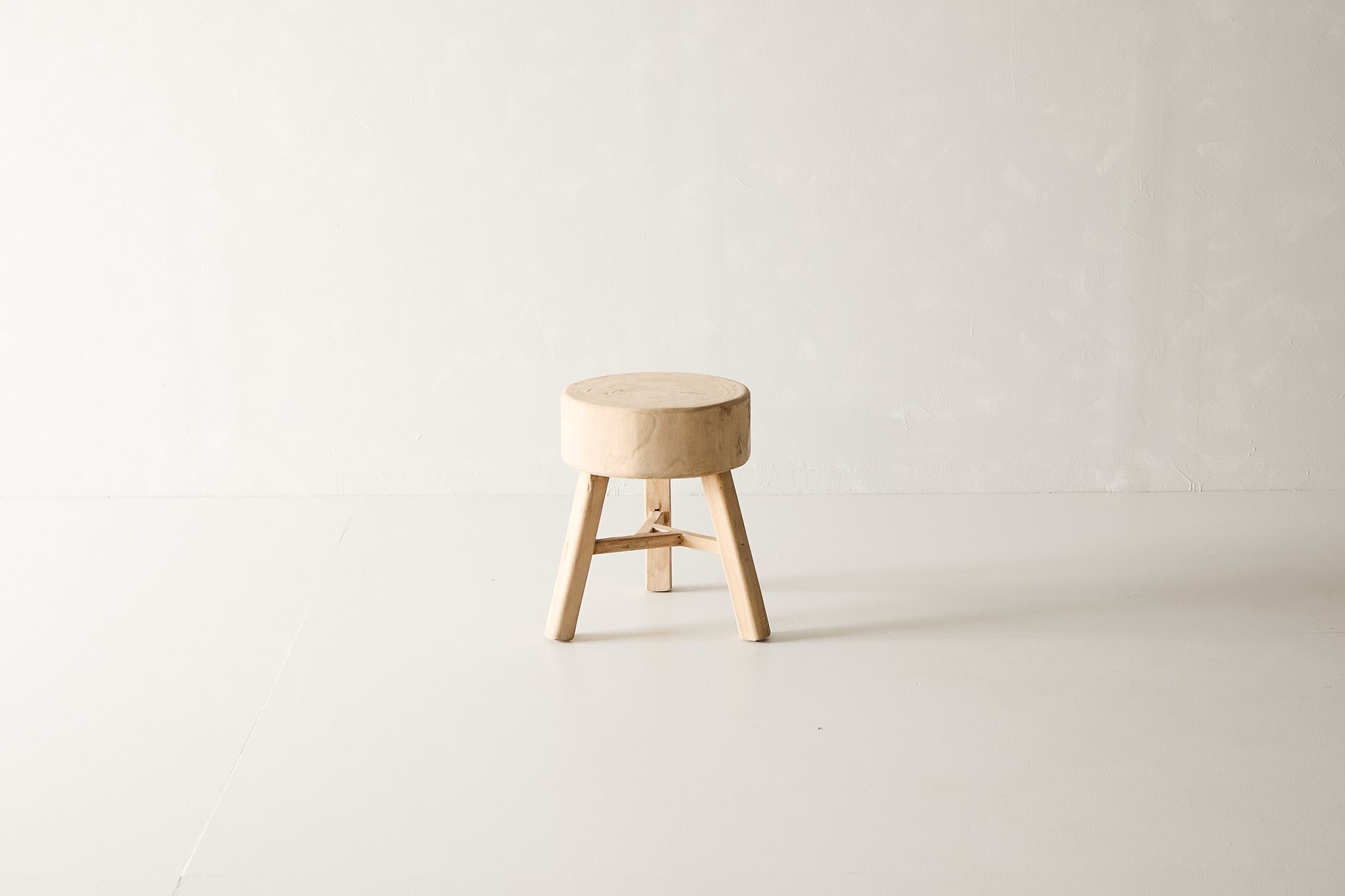 Reclaimed Poplar Side Table AE.127