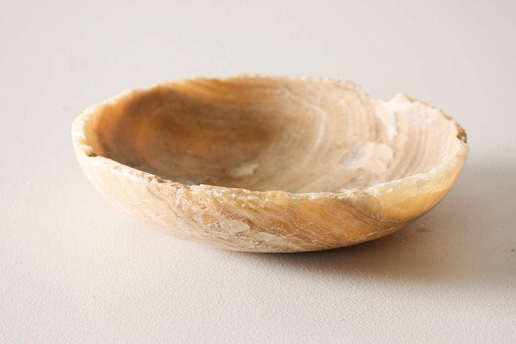 Round Onyx Bowl - Natural Edge