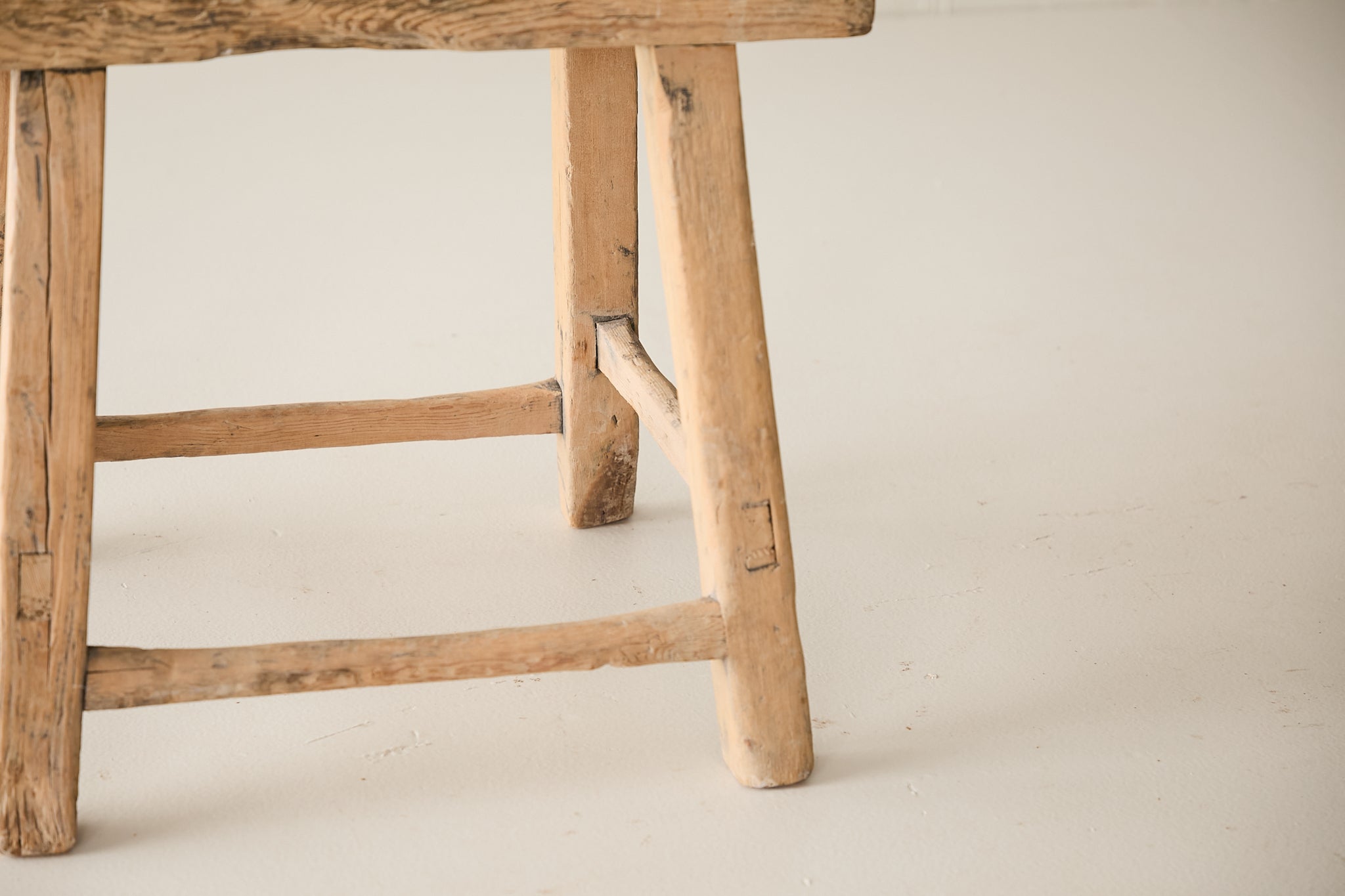 Vintage Elm Stool AH.144 - Circa 1945