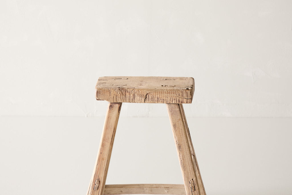 Vintage Elm Stool AE.179 - Circa 1945