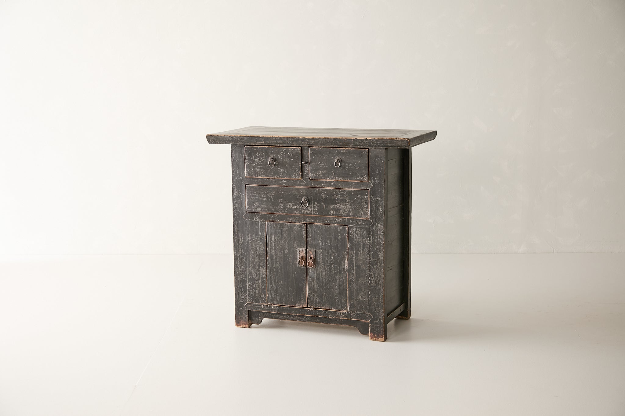 Vintage Black Elm Sideboard AH.132 - Circa 1925