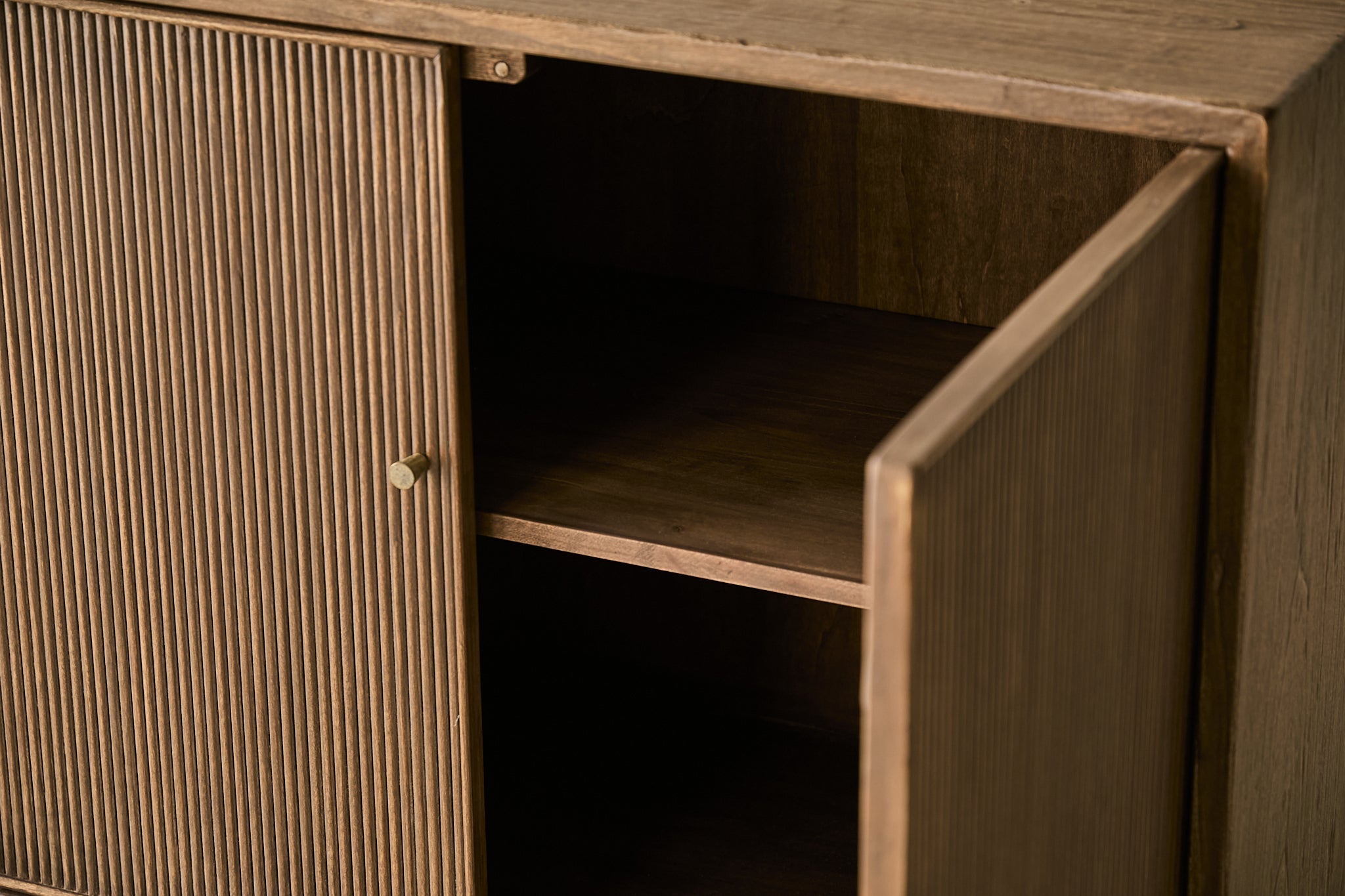 Reese 2-Door Sideboard - Mocha